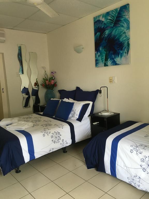 Black Marlin Motel อินนิสเฟล ภายนอก รูปภาพ